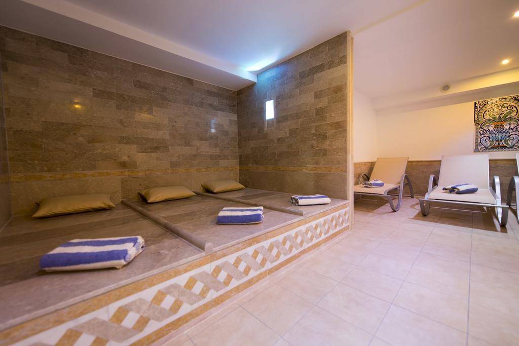Alexain Hotel Restaurant&Wellness - Colmar Ouest Trois-Épis Exterior foto